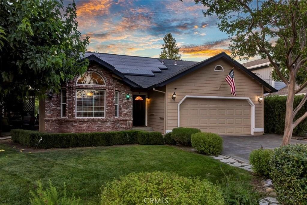 19450 Mountain Mdw S - Photo 2 of 36