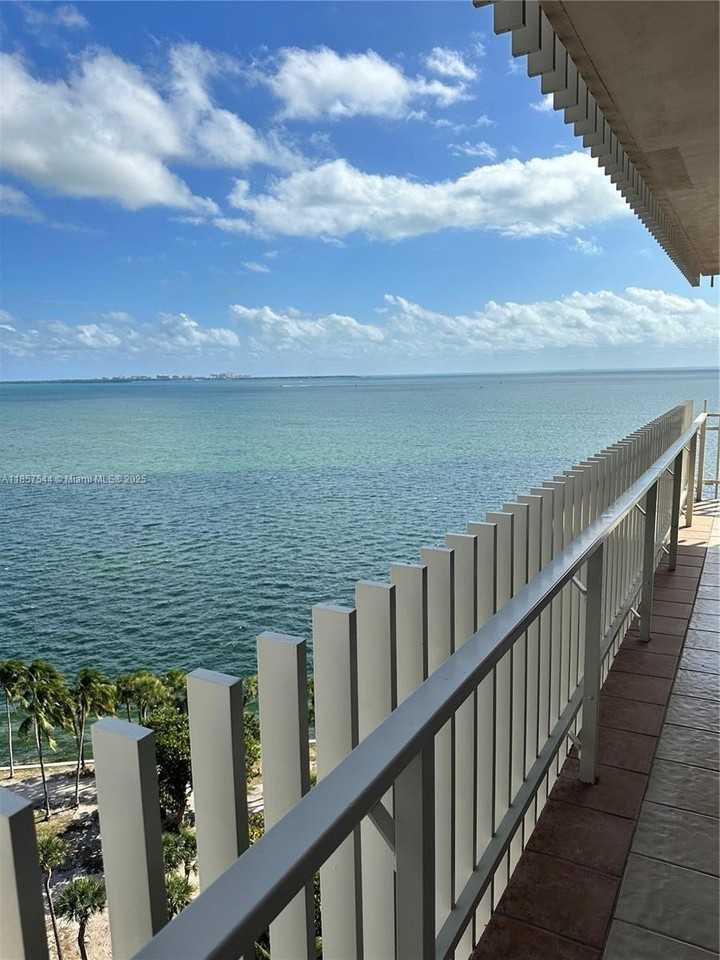 2 Grove Isle Dr - Photo 2 of 17