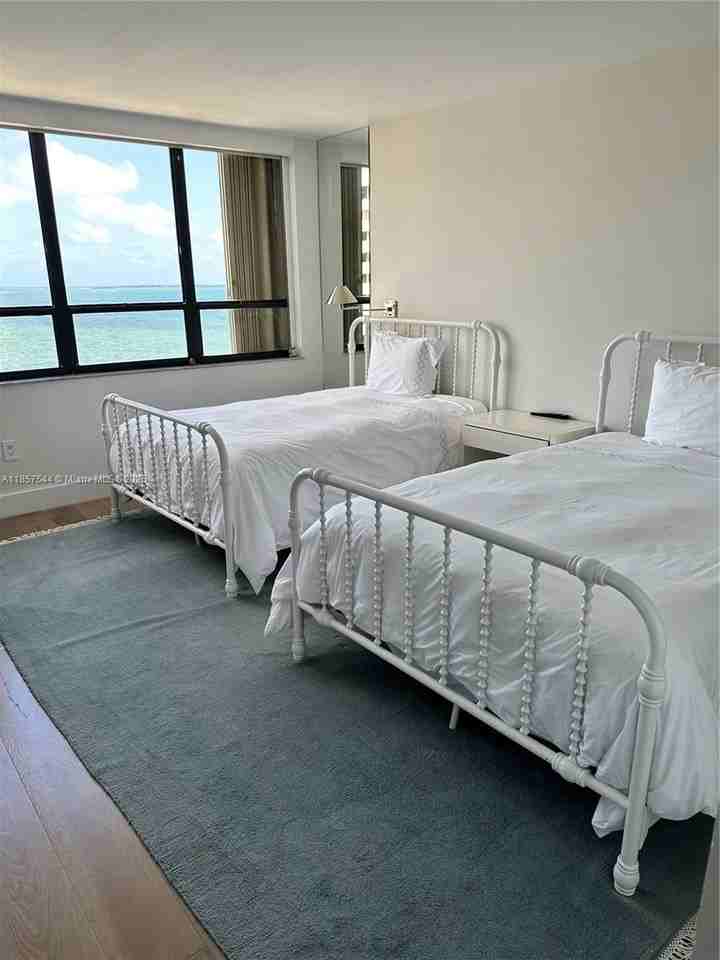 2 Grove Isle Dr - Photo 4 of 17