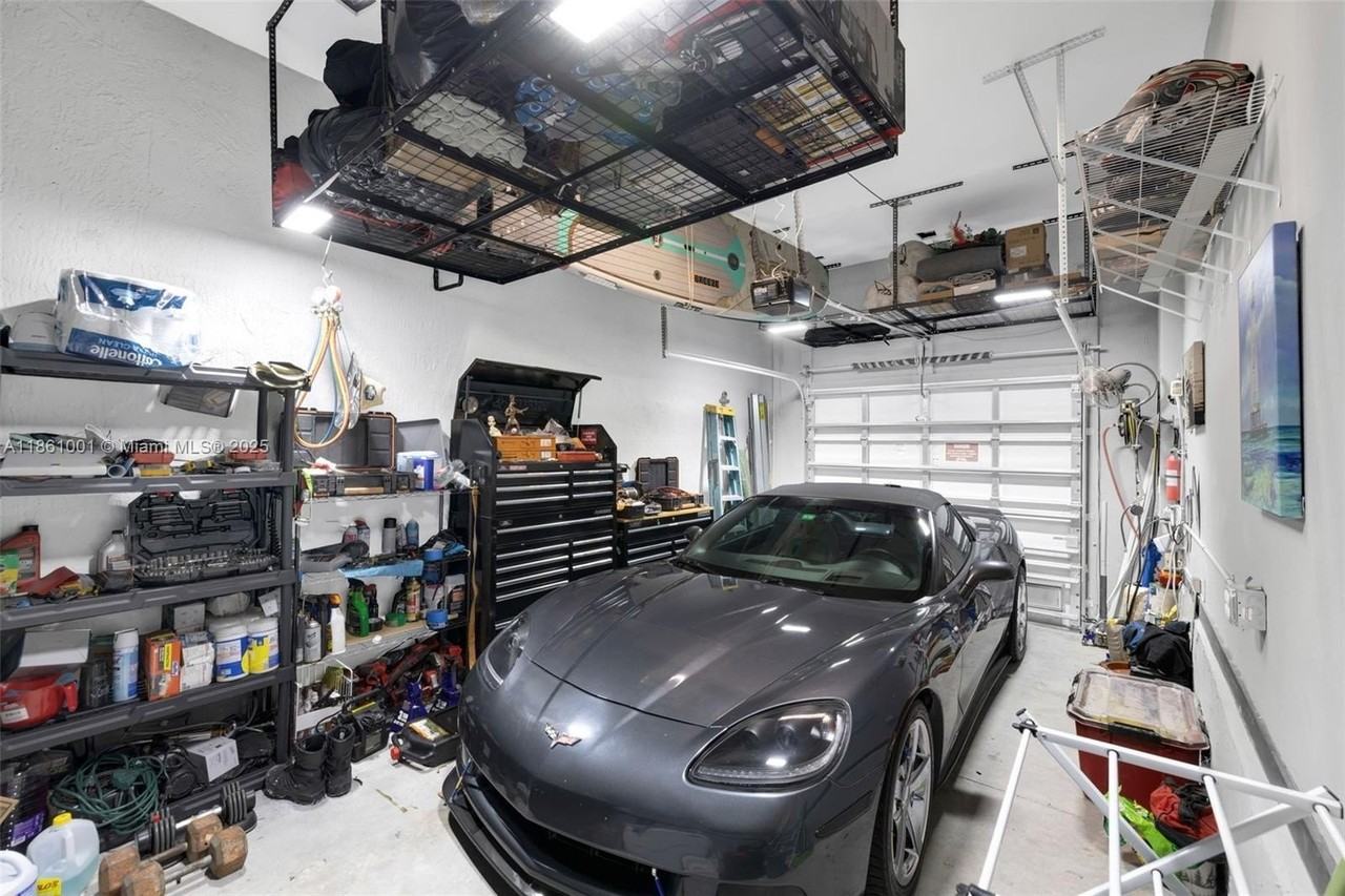 730 Southwest 12th Street - Photo 6 of 18