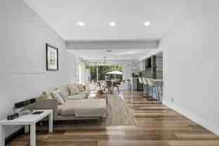 1704 Sw 9th St - Photo 1 of 1