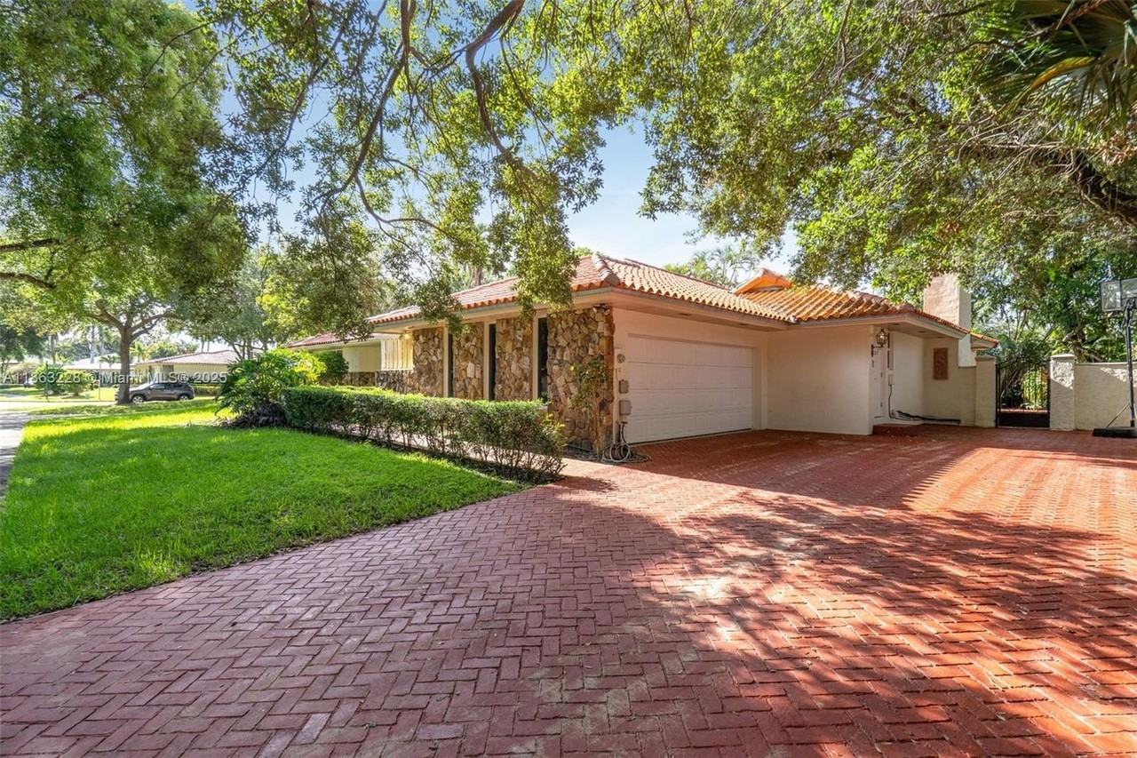 7210 W Troon Cir - Photo 3 of 45