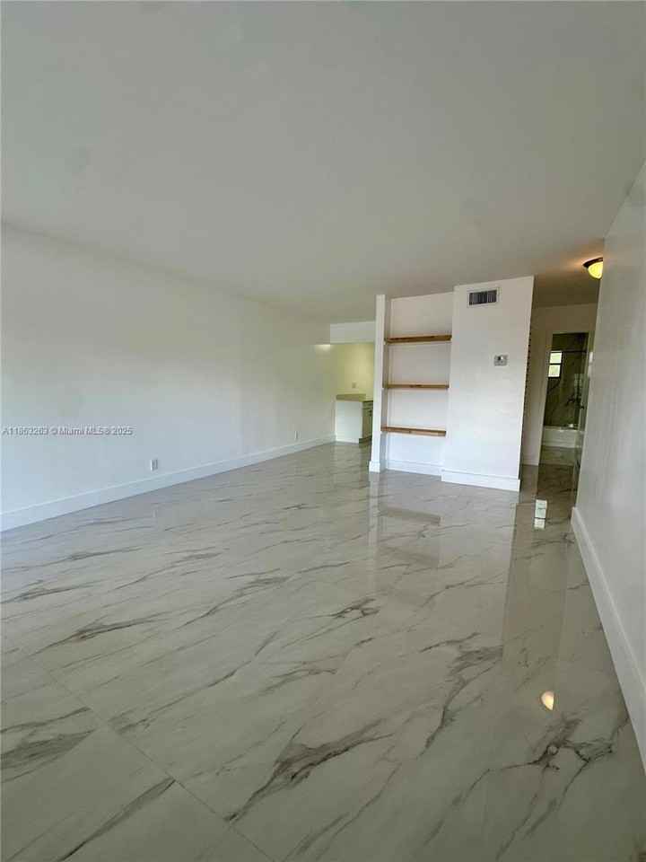 1831 Sw 24th St #0 - Photo 3 of 19