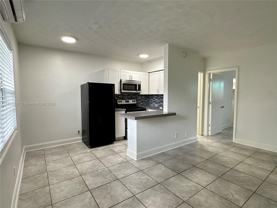840 Ne 17th Ter #3 - Photo 1 of 1