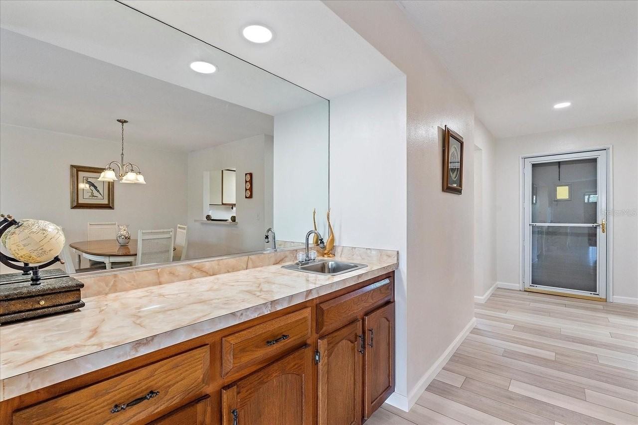 320 Mission Trl N #B - Photo 7 of 25