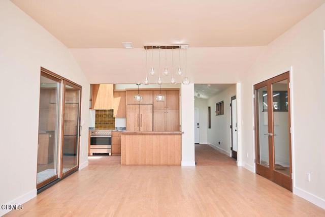 2135 Navarro Ave - Photo 3 of 8