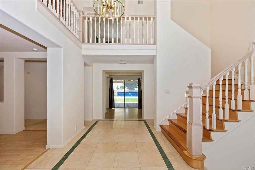 2579 Palomino Dr - Photo 2 of 8