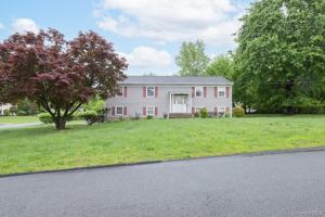 featured image of 12 Gerken Dr