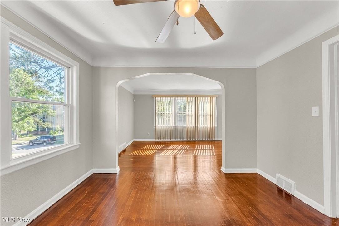 1484 Genesee Rd Unit 2 #2UP - Photo 4 of 24