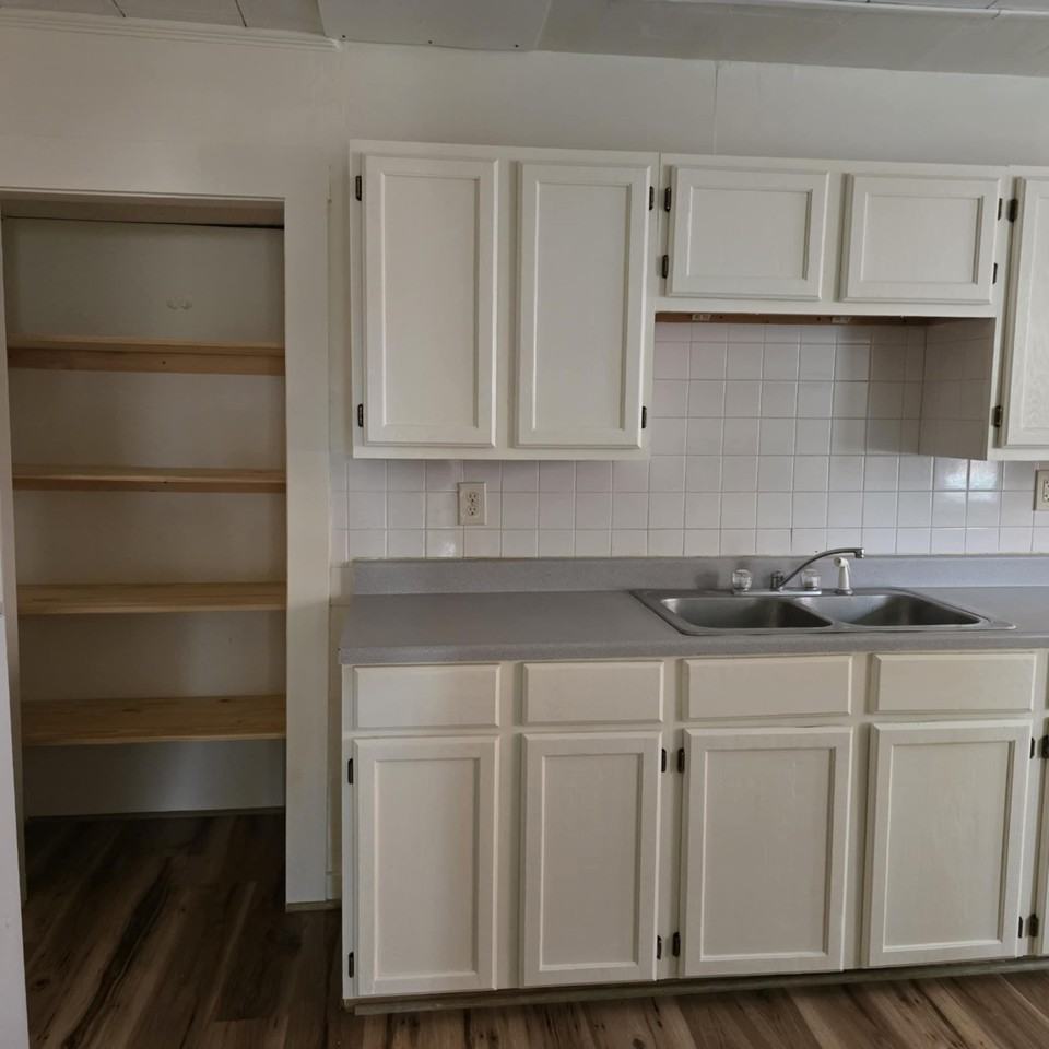 515 Central Ave #5 - Photo 4 of 36