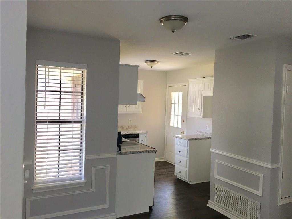 1005.5 Pine Street #1005-5 - Photo 3 of 11