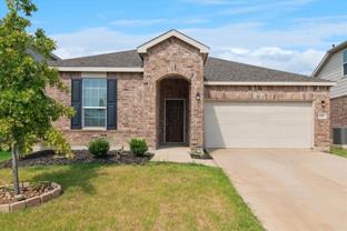 2100 Hummingbird St - Photo 1 of 1