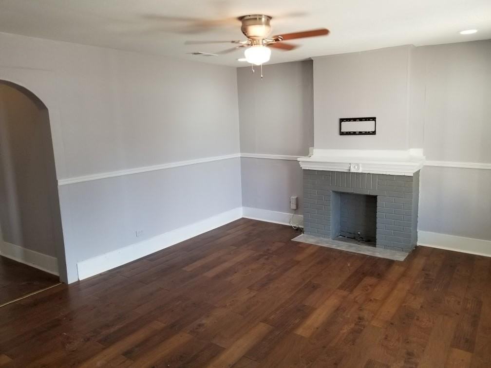 2310 Roosevelt Ave - Photo 2 of 7