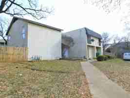 featured image of 1911 Kingswood Ct