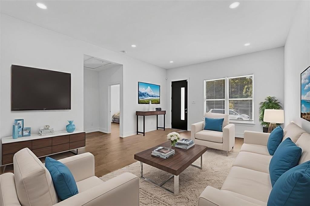 3901 Le May Ave - Photo 2 of 14