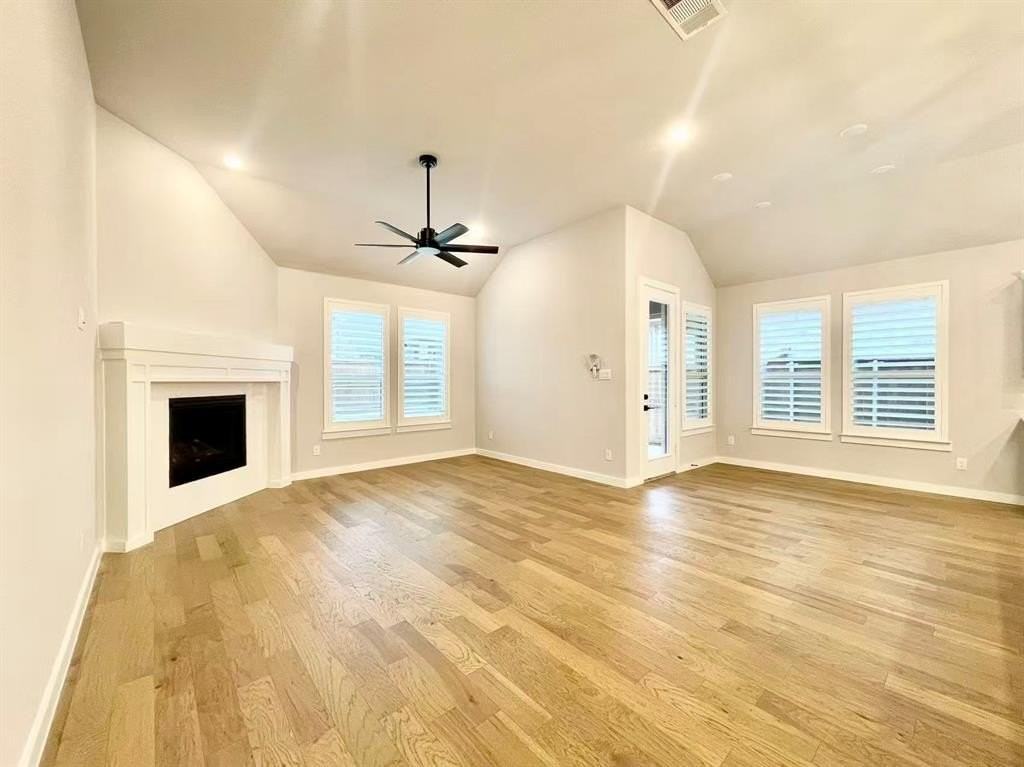 3507 Clara Dr - Photo 6 of 37