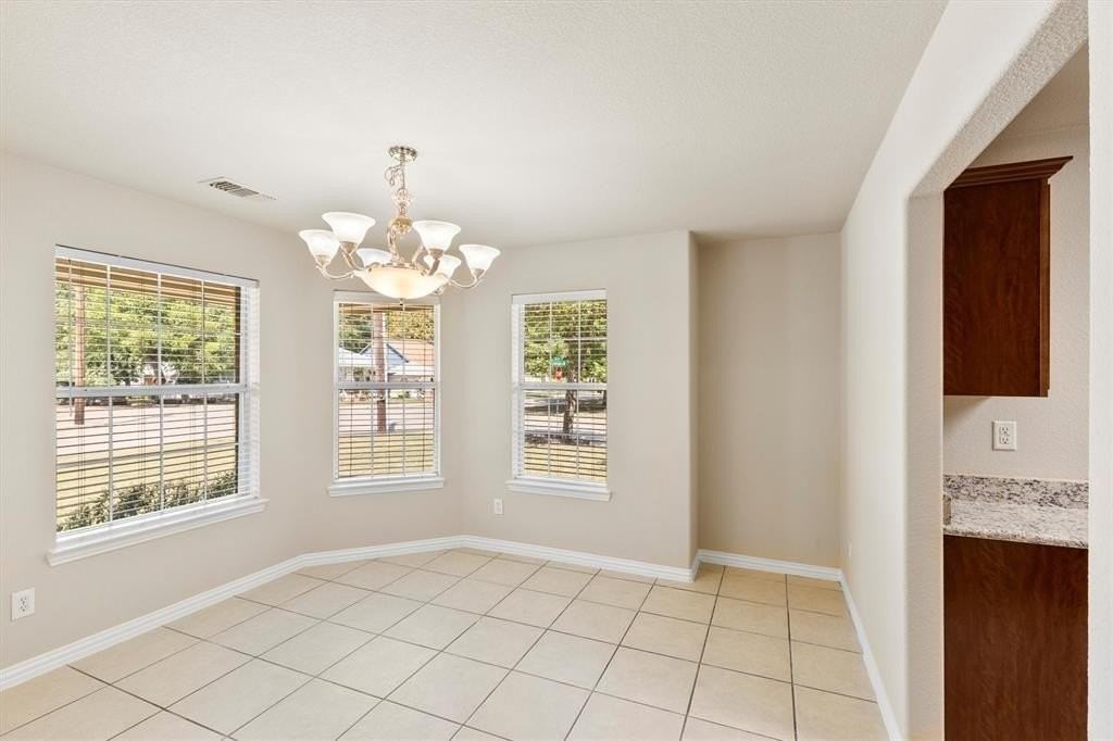 501 W Leland Ave - Photo 7 of 34