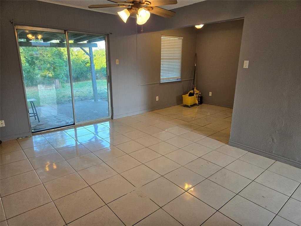 4825 Miami Dr - Photo 5 of 28