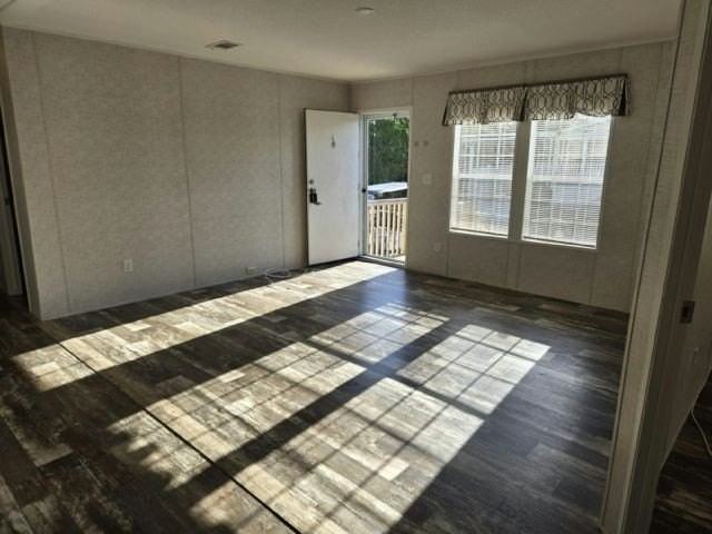 100 Lisa Ln #100LI - Photo 4 of 27