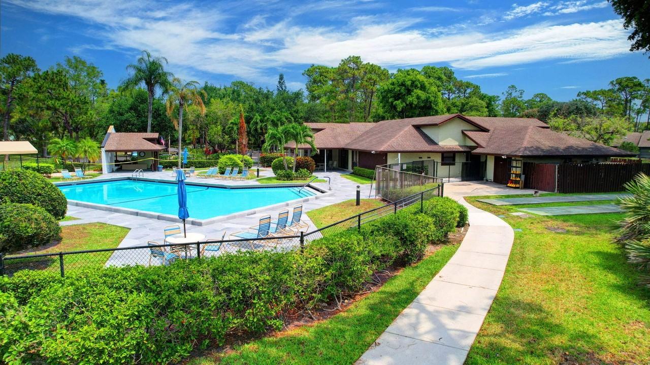 270 Beaver Dam Ct - Photo 4 of 6