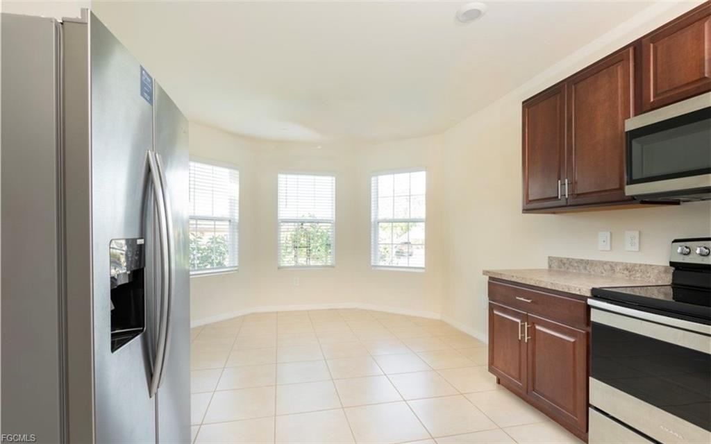 2802 40th St Sw - Photo 2 of 8