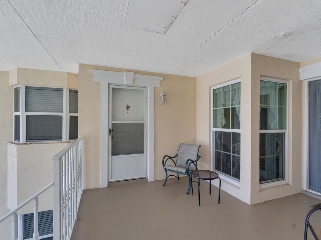 655 W Lake Jasmine Cir Apt 207 #207 - Photo 2 of 36