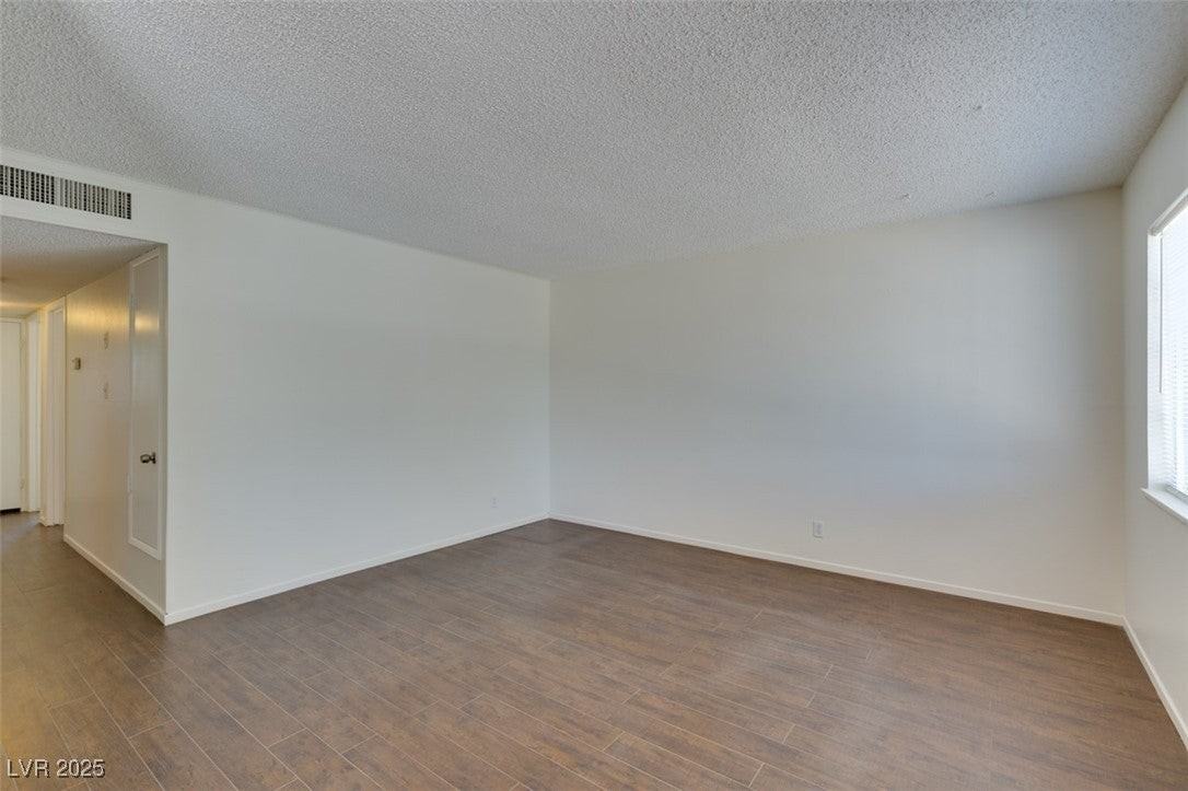 6348 Bristol Way - Photo 3 of 24