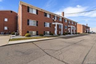 8260 Crestview Dr - Photo 1 of 1