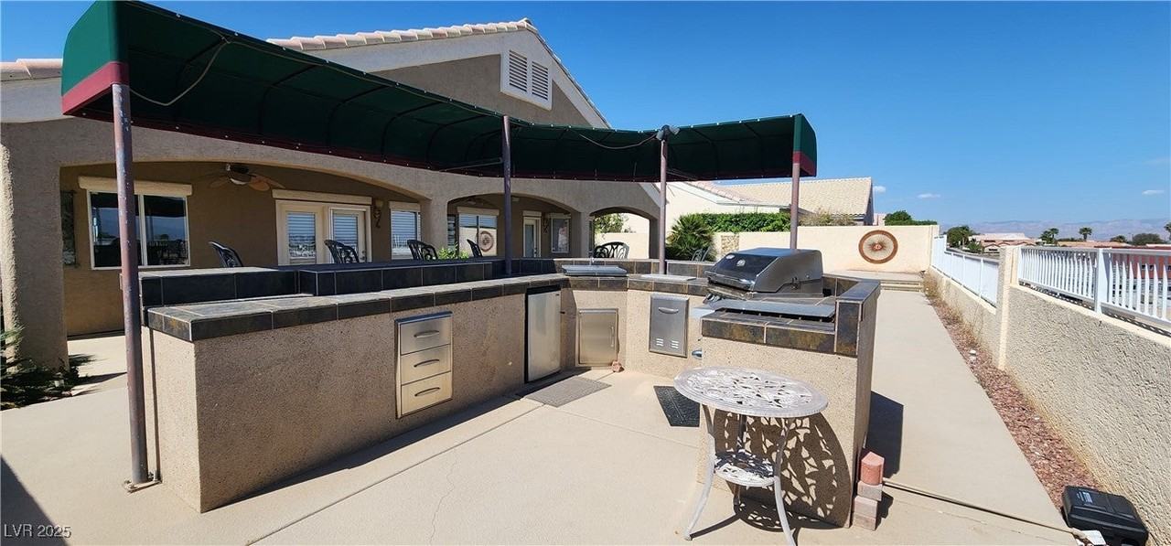 2560 Deer Season Street - Photo 2 of 20