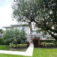 featured image of 2813 Sw Lakemont Pl