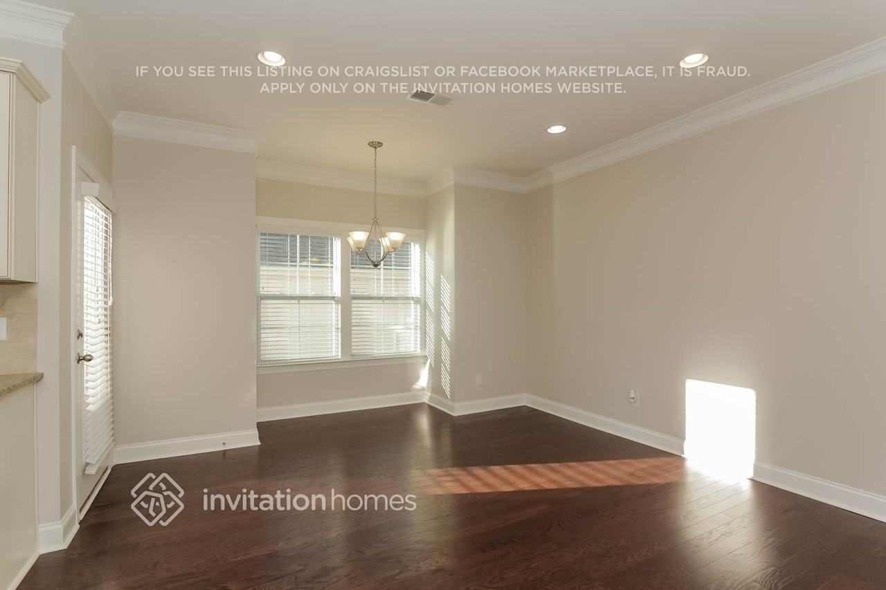 2516 Gallery Dr #16 - Photo 6 of 19