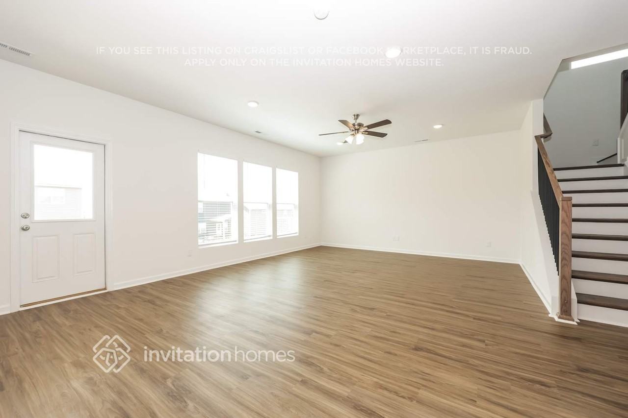 4015 Sadie St - Photo 4 of 18