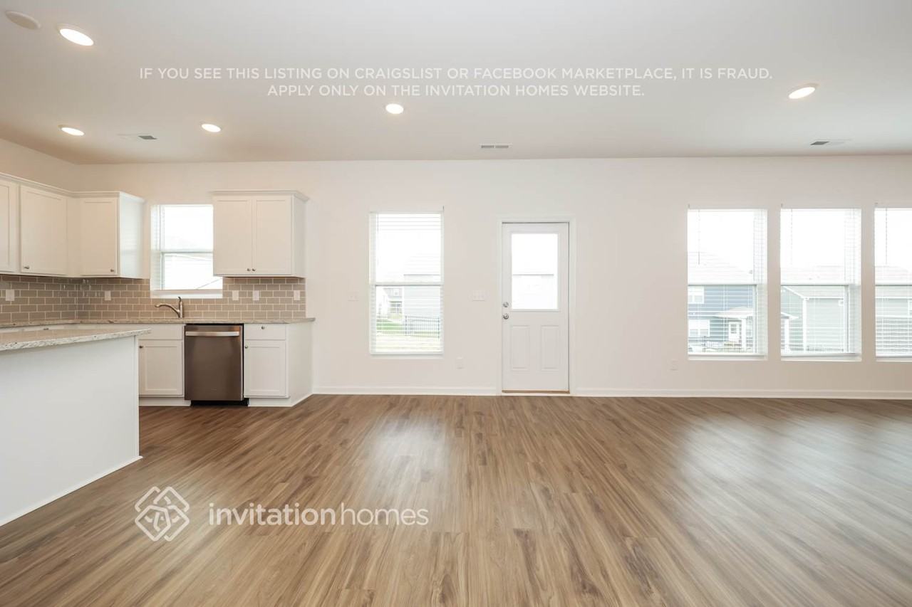 4015 Sadie St - Photo 6 of 18