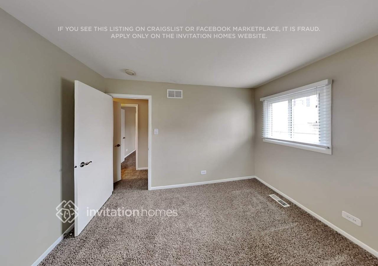15416 Ridgeland Ave - Photo 6 of 13