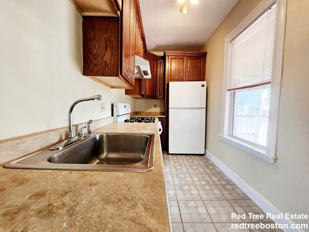 243 Callender St #2 - Photo 3 of 25