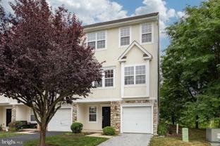 2717 Fynamore Ln #196W - Photo 1 of 1