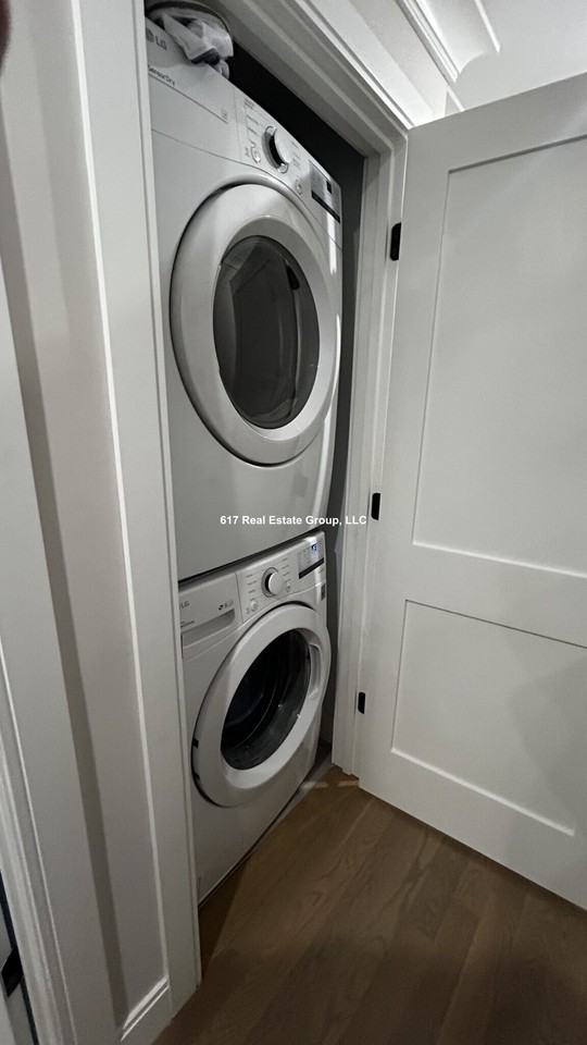 47 Englewood Ave #4 - Photo 2 of 10