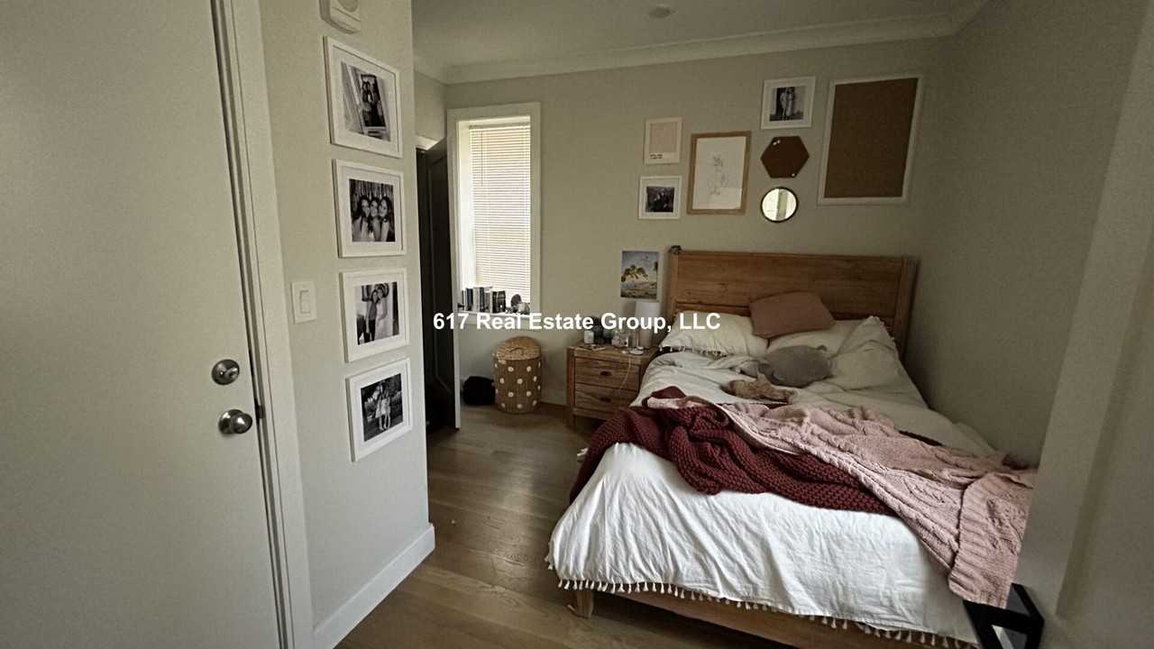 47 Englewood Ave #4 - Photo 6 of 10