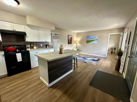 featured image of 322 S Washington St