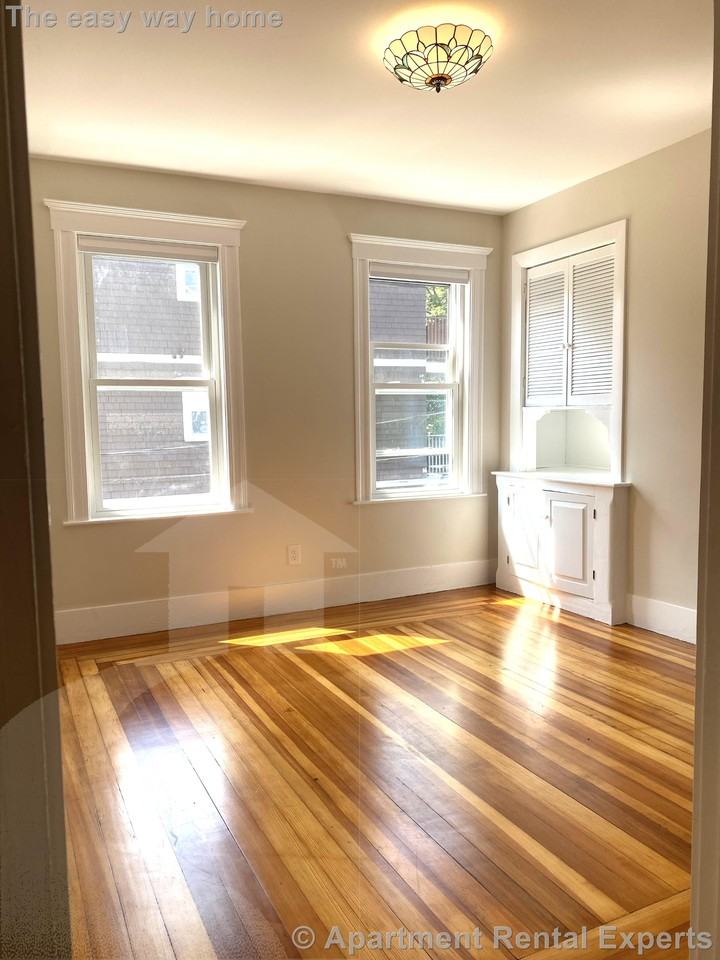 22 Reed St #2 - Photo 2 of 8