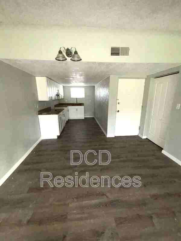 5521 Forest Haven Cir #111 - Photo 2 of 8