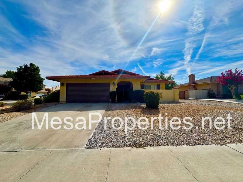 13185 Rolling Ridge Dr - Photo 3 of 27