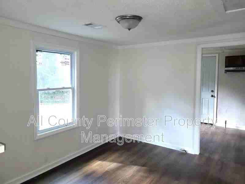 3716 Piedmont Dr - Photo 4 of 8