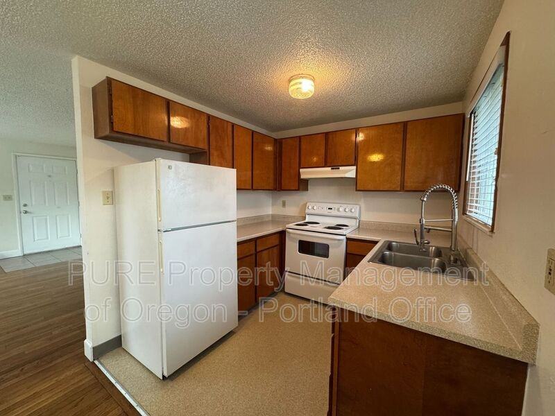 307 N Mason St - Photo 7 of 19