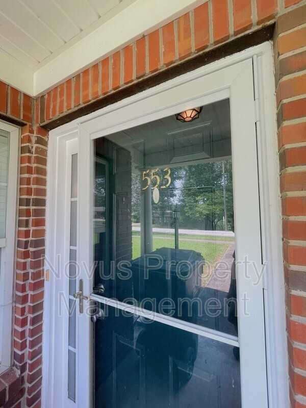 553 Ga Avenue South - Photo 2 of 25