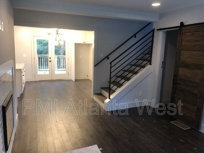 874 Rochelle Drive Southwest - Photo 7 of 19