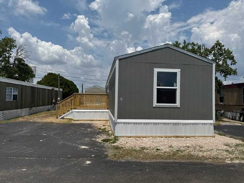 2130 Rand Morgan Rd #49 - Photo 2 of 11