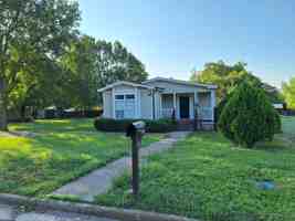 featured image of 2117 W 15th Ave