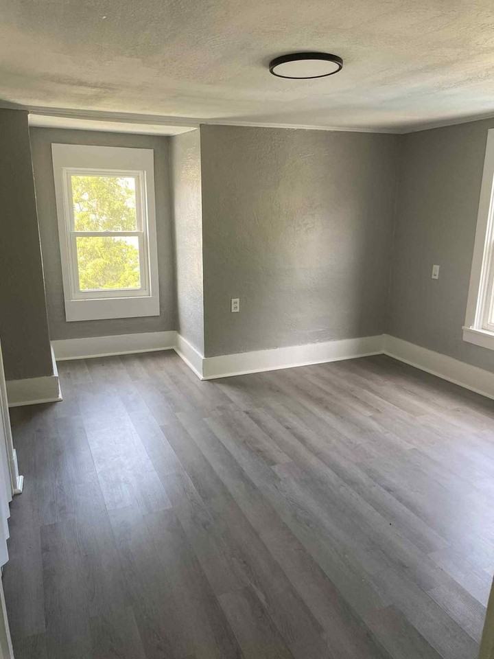 311 Harrison St - Photo 3 of 23