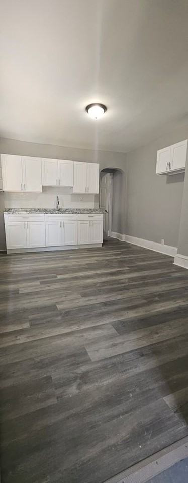 218 Wayne Avenue - Photo 6 of 14